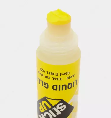 Жидкий двухсторонний канцелярский клей Deli "StickUP" 35 мл. (Арт. - 21310-EA)