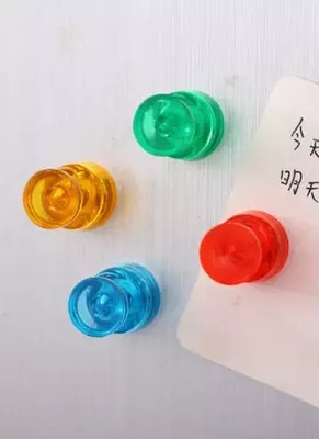 Rangli doska magnitlari to'plami "Deli" 17 mm (Art. - 7821) 4 dona.