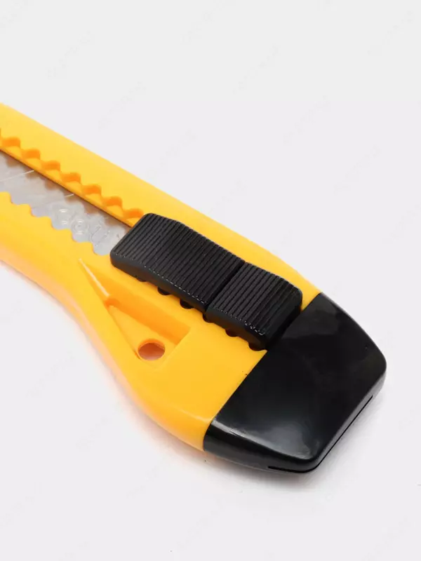 Kantselyariya pichog'i "Deli" 0,5 x 18 x 100 mm (Art. - 2061)