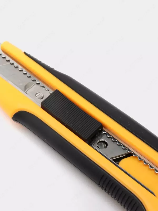 Kantselyariya pichog'i "Deli" 0,5 x 18 x 100 mm (Art. - 2091)