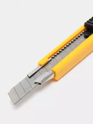 Kantselyariya pichog'i "Deli" 0,4 x 9 x 70 mm (Art. - 2031)