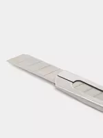 Kantselyariya metall pichog'i "Deli" 0