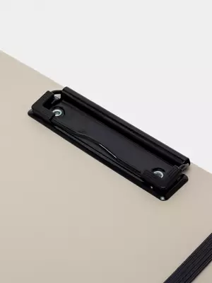 Papka - planshet Deli "Nusign 180" ustki qisqich (Art.- 180-NS-bk) Qora