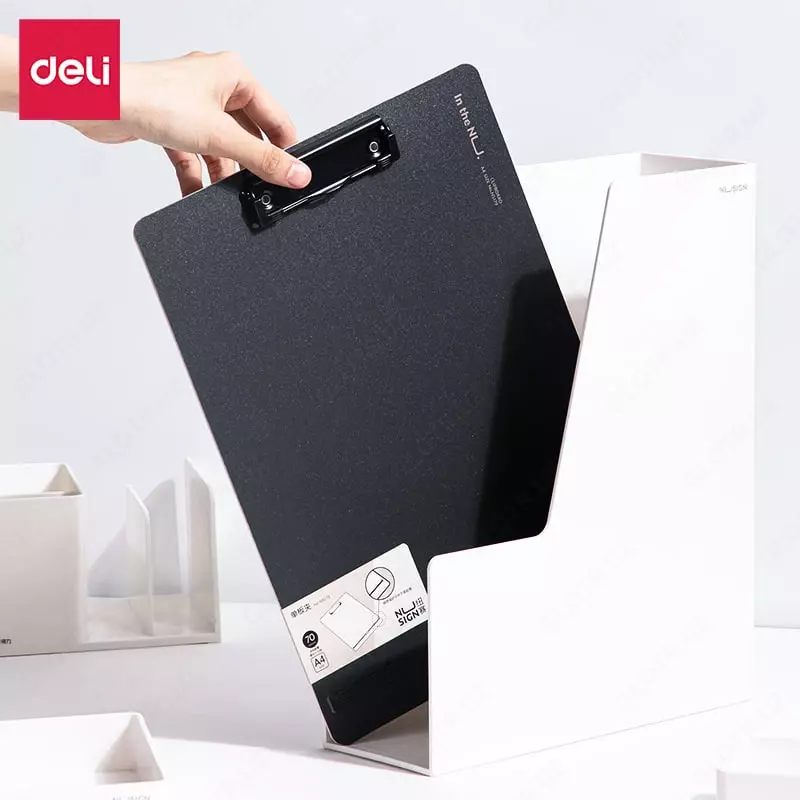 Папка - планшет "Deli Nusign 179" верхний зажим (Арт.- 179-NS-bk) Черная