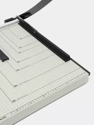 530 000 so'm / qadoq A3 qog'oz uchun pistonli qo'l to'sar (- 8012-modda)