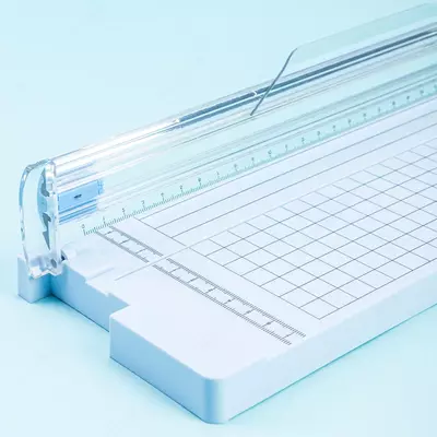 62 000 so'm / qadoq Qog'oz uchun gilyotin qo'l kesgichi "Deli" A4/A5 (Art. - 14251) Assortiment