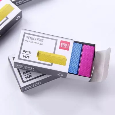 Цветные Скобы для степлера "Deli" № 24/6 (800 шт) Арт. - 0211