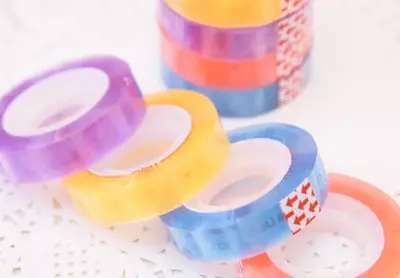 Rangli yopishqoq lenta "Deli" 12 mm x 27 m (Art. - 30024) Assortiment