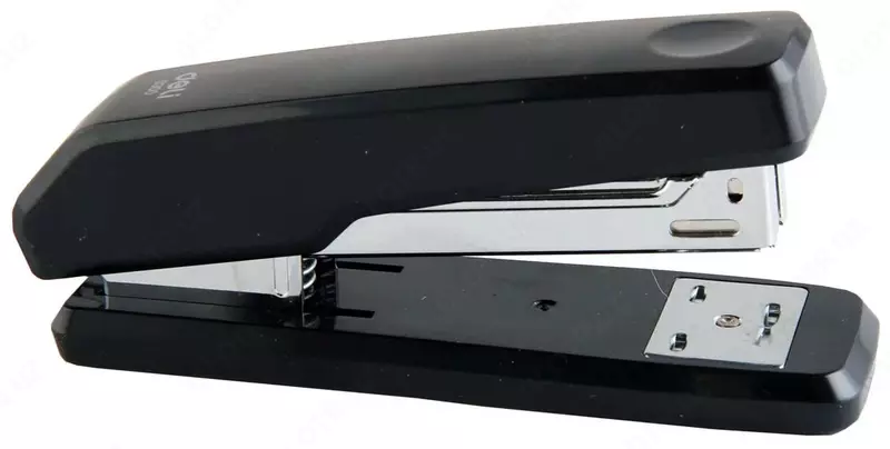 Канцелярский степлер "Deli Exceed" № 24/6, 25 листов (Арт. - 0300-bk) Черный