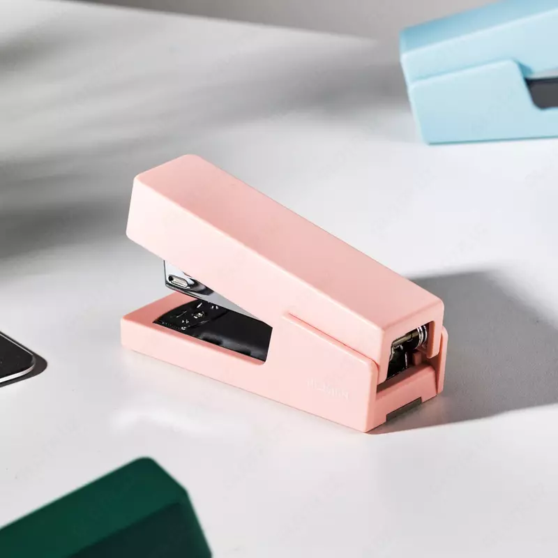 Kantselyariya shtapellari "Deli Nusign" № 24/6, 20 varaq (Art. - 084-NS-pk) Pushti