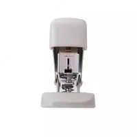 Канцелярский степлер "Deli" № 24/6