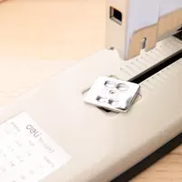 Канцелярский степлер "Deli" № N23/6-23/13