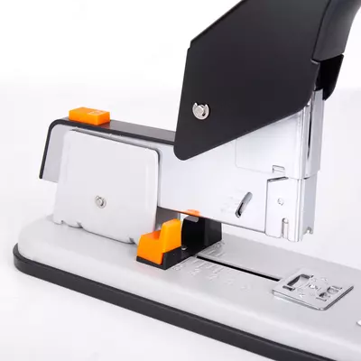 Kantselyariya shtapellari "Deli Essential" № N23/6-23/25, 210 varaq (Art. - 0399) Turli xil