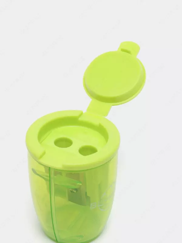 Plastik qalam o'tkirlashtirgich "Deli Cup" konteynerli qo'llanma (m.-0551) Turli xil