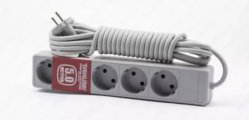 Tarmoq uzatma kabeli "Takumi" 5 m, 5 chiqish (Art. - U550) Kulrang