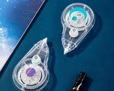 Корректирующая Штрих-лента Deli "Astro" 20 м х 5 мм (Арт. - 71500) Белая/декор