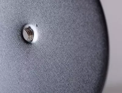 "Deli" cheklari uchun metall stend f. 7,6 x 1,2 x 14,2 sm (m. № - 0241)