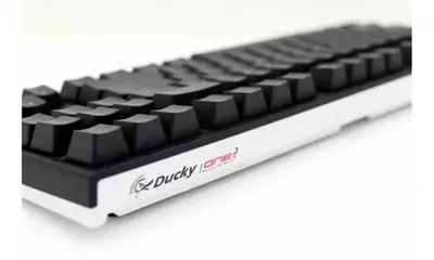 Simli o'yin klaviaturasi "Ducky" One 2 TKL, RGB/LED, USB (Art. № - DKON1787ST-CURALAZT1) Qora/Oq