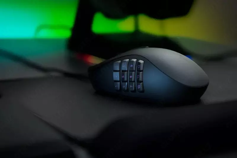 Проводная игровая мышь "Razer" Naga Trinity, USB, RGB (Арт. - RZ01-02410100-R3M1) Черная