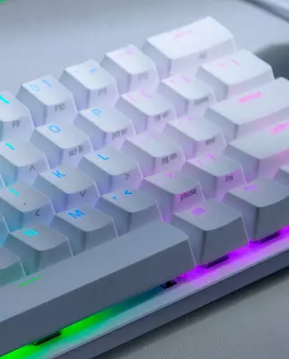 Проводная игровая клавиатура "Razer" Huntsman Mini, USB RGB (Арт. - RZ03-03390300-R3M1) Белая