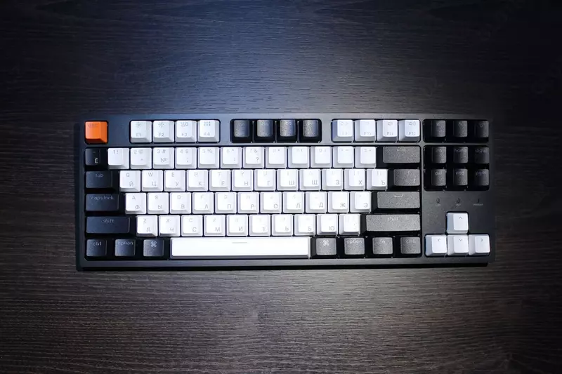 Simli klaviatura "Keychron" Gateron C1 Simli RGB USB (Art. № - C1H3_Keychron) Qora/Oq