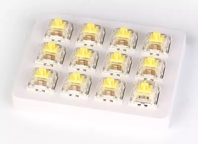 Набор механических переключателей "KEYCHRON" Gateron Switch с держателем, 12 шт. (Арт. - Z4_KEYCHRON) Желтый