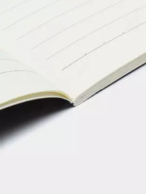 Eslatmalar uchun bloknot (satr) "Deli Super Nowon" B5, 40 varaq, qattiq muqova (Art. - 540-FB-xabar) Qora