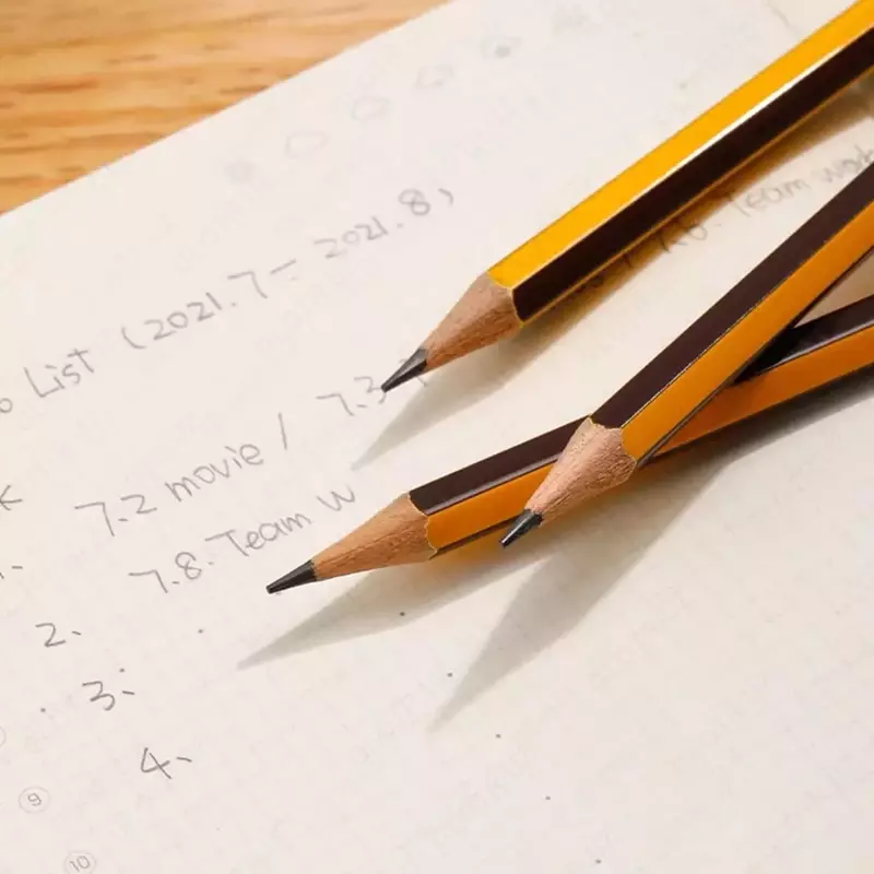 Чернографитный карандаш с ластиком "Deli" EC004-MT, НВ, дерево, 4 шт. (Арт. - 004-MT-EC)