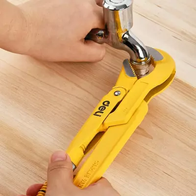 Tutqichli kalit (quvur) "Deli Tools" 2", 420 mm, 45 daraja, kavisli jag'lar (Art. - EDL105267) Sariq