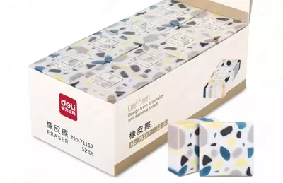 Корректирующий ластик "Deli" Oriform, 36 х 36 х 12 мм, картон. уп. (Арт. - 71117) Цветное ассорти