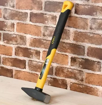 Молоток (слесарный) "Deli Tools" 330 мм., фиберглассовая рукоятка, углеродистая сталь (Арт. - EDL442005)