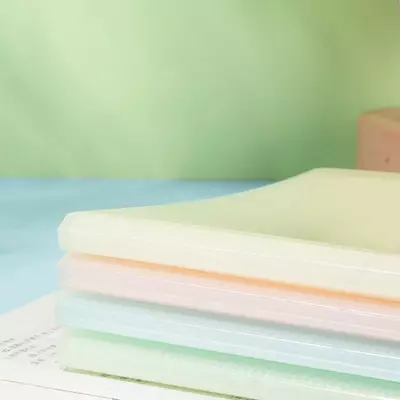 Hujjatlar uchun plastik papka "Deli" 60 varaq, A4, 21 mm, 600 mikron (Art. - 306-60-PQ) Assortiment