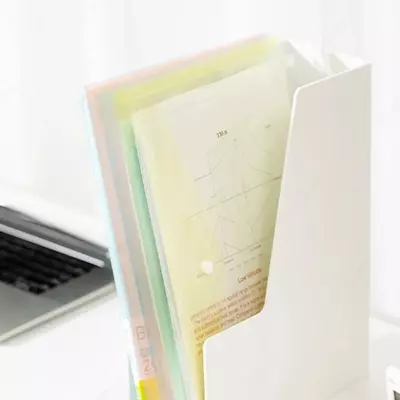 "Deli" A4 tugmasi bo'lgan plastik papka-konvert, 1 bo'lim, 331 x 237 mm, 160 mikron (Art. - 766-EF) Assortiment