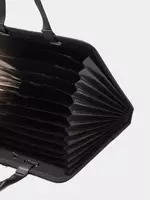 тёмно-серая