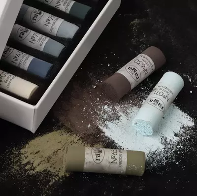 "Gamma" quruq pastel rangli qalamlarning qadoqlanishi Kulrang, 12 rang, karton. yuqoriga. (m. - 108202312)