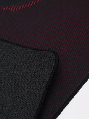 ASUS ROG STRIX Scabbard II ish stoli sichqonchasi uchun taglik, 900 x 400 x 3 mm, 90MP0210-BPUA00 (Mahsulot raqami: 080183) Qora/Qizil