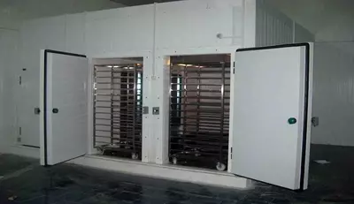 Установка промышленных холодильников