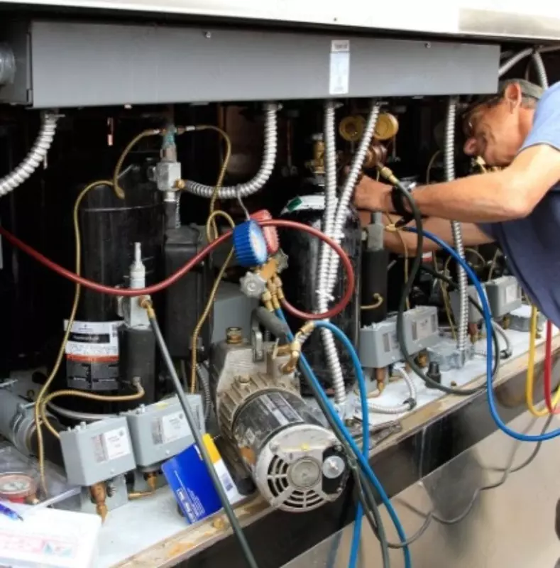 Техническое обслуживание бытовых холодильников