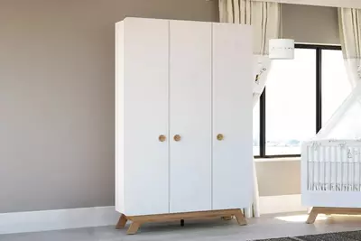 3 eshikli shkaf (qattiq) Almila "Cute" 134,7 x 54,2 x 211,5 sm (Turkiya) Eman/Oq