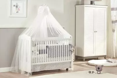 Yangi tug'ilgan chaqaloqlar uchun tebranadigan beshik Almila "Sofy" 60 x 120 sm (Turkiya) Oq