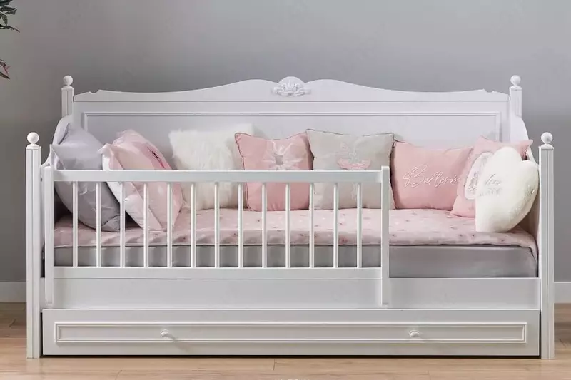 Детская кроватка Almila "Lora Toddler" 90 х 200 см (Турция) Белая