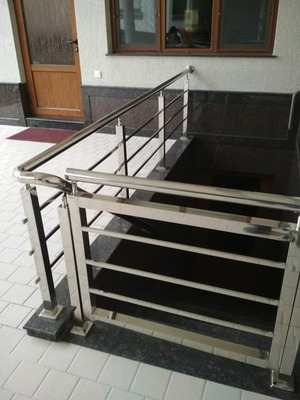 Цена по запросу Перила