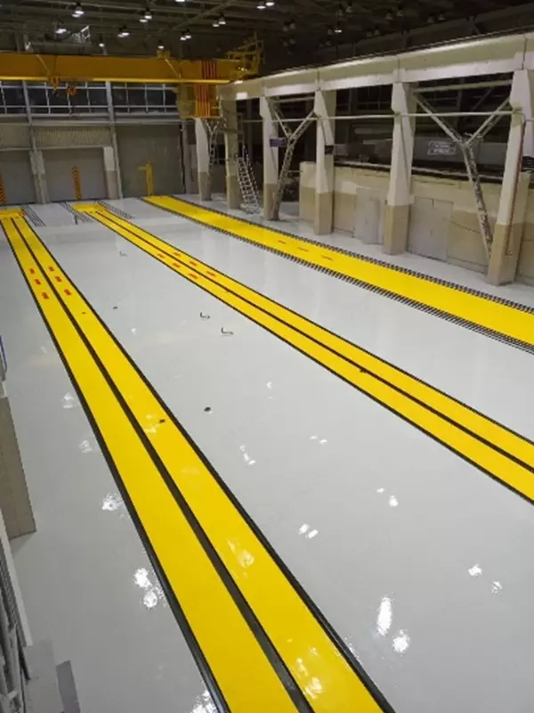 Epoksi o'z-o'zidan tekislanadigan zamin