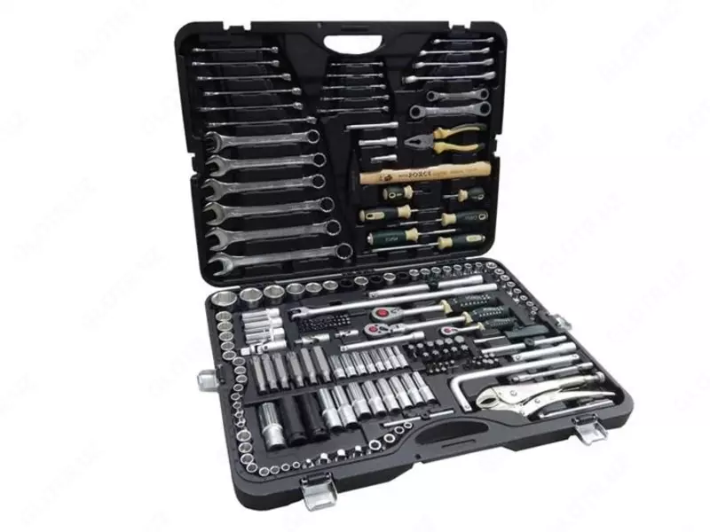 Набор инструментов ROCKFORCE RF-420225  202 предмета