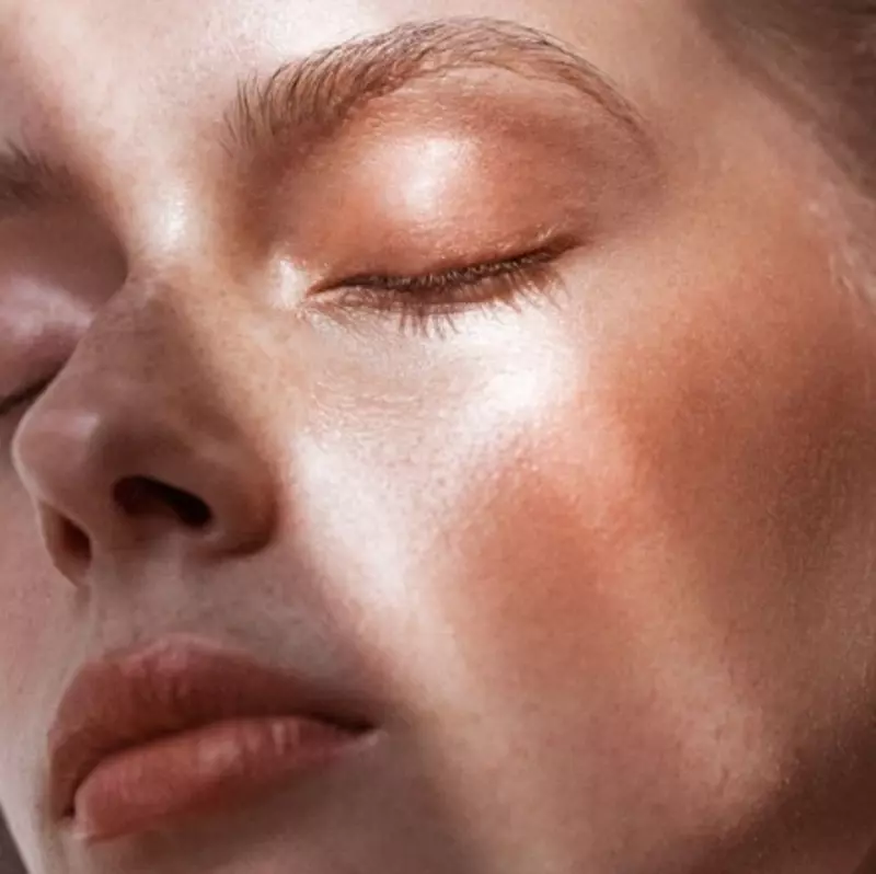 Косметология: уход за лицом