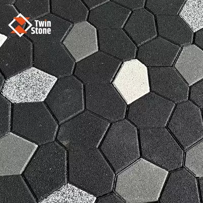 Новая брусчатка под названием «Лепесток», размеры 190×260×60