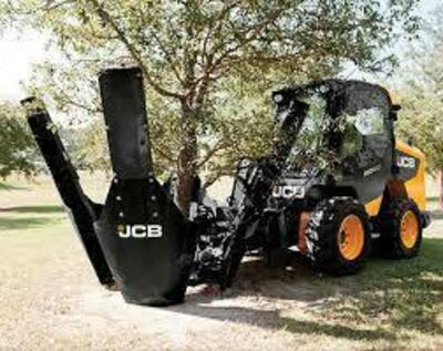 Мини погрузчик JCB SSL155 ООО "UHM LANDTECH"