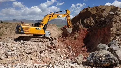 2 380 000 000 so'm / dona Paletli ekskavator JCB JS 305 LC