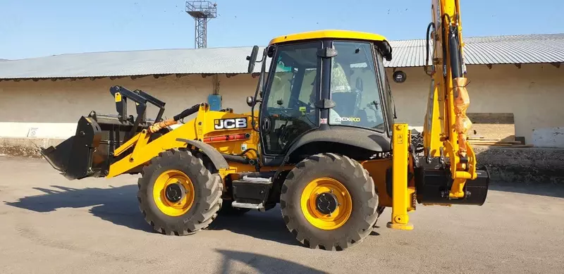 Ekskavator JCB 3 CX Super (Angliya) - 1 250 000 000 so'm