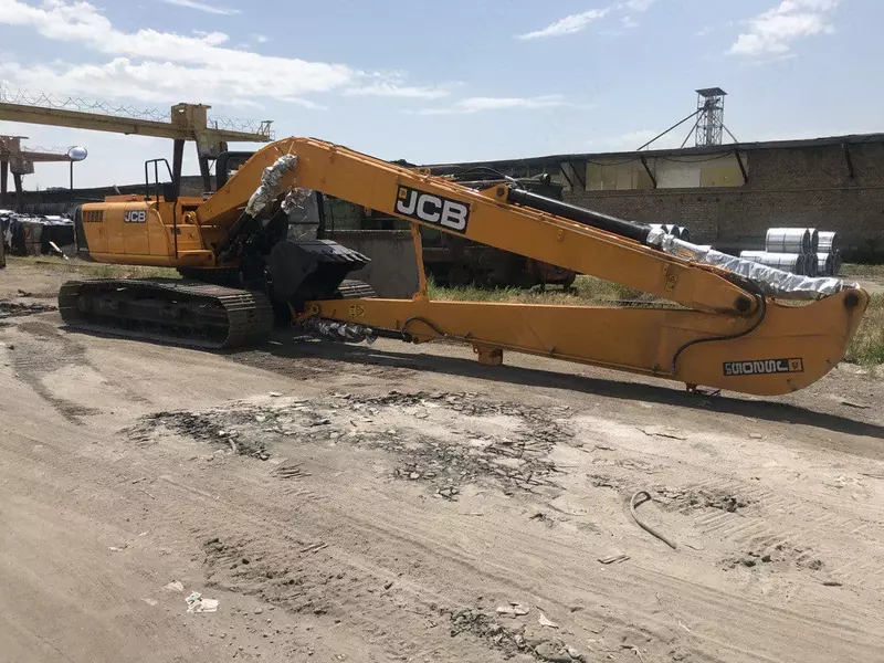 Paletli ekskavator JCB 205 LR (bom 15